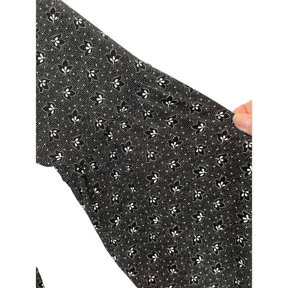 Michael Kors Top Womens SZ M Black White Print round neck pull over tunic - Picture 6 of 7